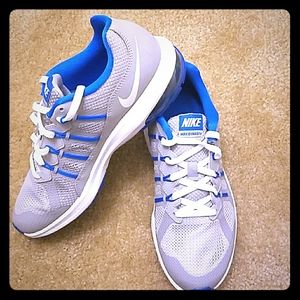 New w/o tags - Boys Nike Max Dynasty